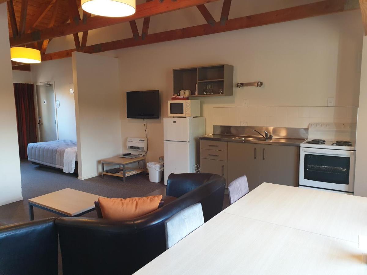 The Hobbit Motorlodge Ohakune Esterno foto