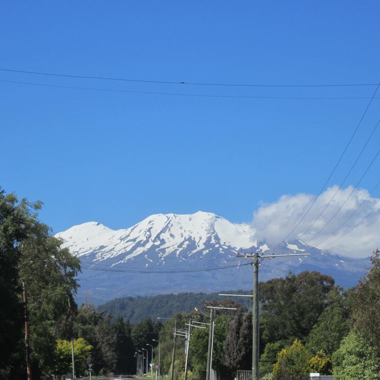 The Hobbit Motorlodge Ohakune Esterno foto